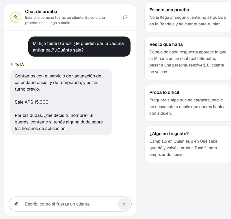 Chat de prueba del agente: un cliente pregunta si a su hijo de 6 años le pueden dar la vacuna antigripal y cuánto sale; la IA responde que sale ARS 15.000 y que no hace falta turno. Al costado, consejos para probarla.